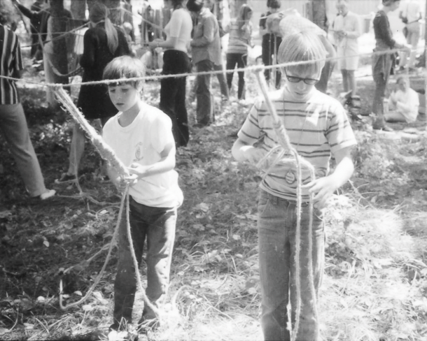 Kids participate in a macrame class at ACC's 1971 Craft-In, the first in a series of back-to-the-land gatherings held in Colorado. All images courtesy of the American Craft Council Library & Archives.