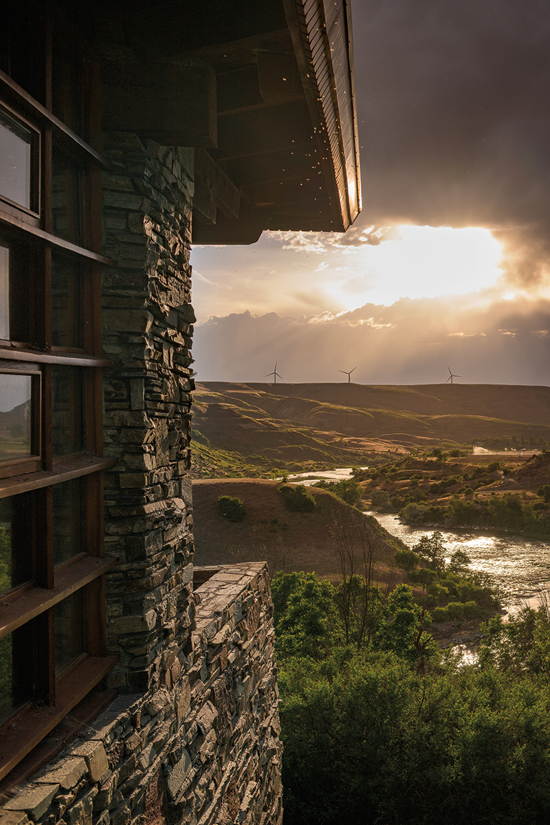 Teater’s Knoll is perched 300 feet above the Snake River. Painter Archie Teater chose this location for its views and the ever-present sound of the rapids below. 