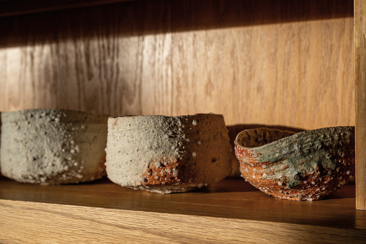 White Shigaraki tea bowls by Tsujimura.