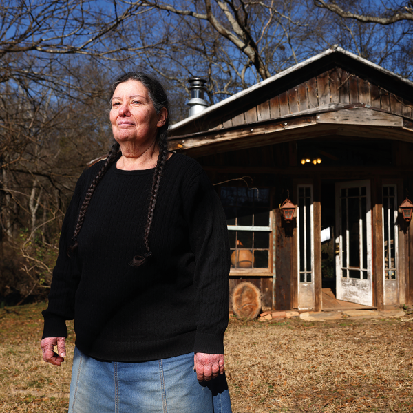 Nancy Basket welcomes apprentices at her barn, built from bales of kudzu. Photos courtesy of Vacation With an Artist.