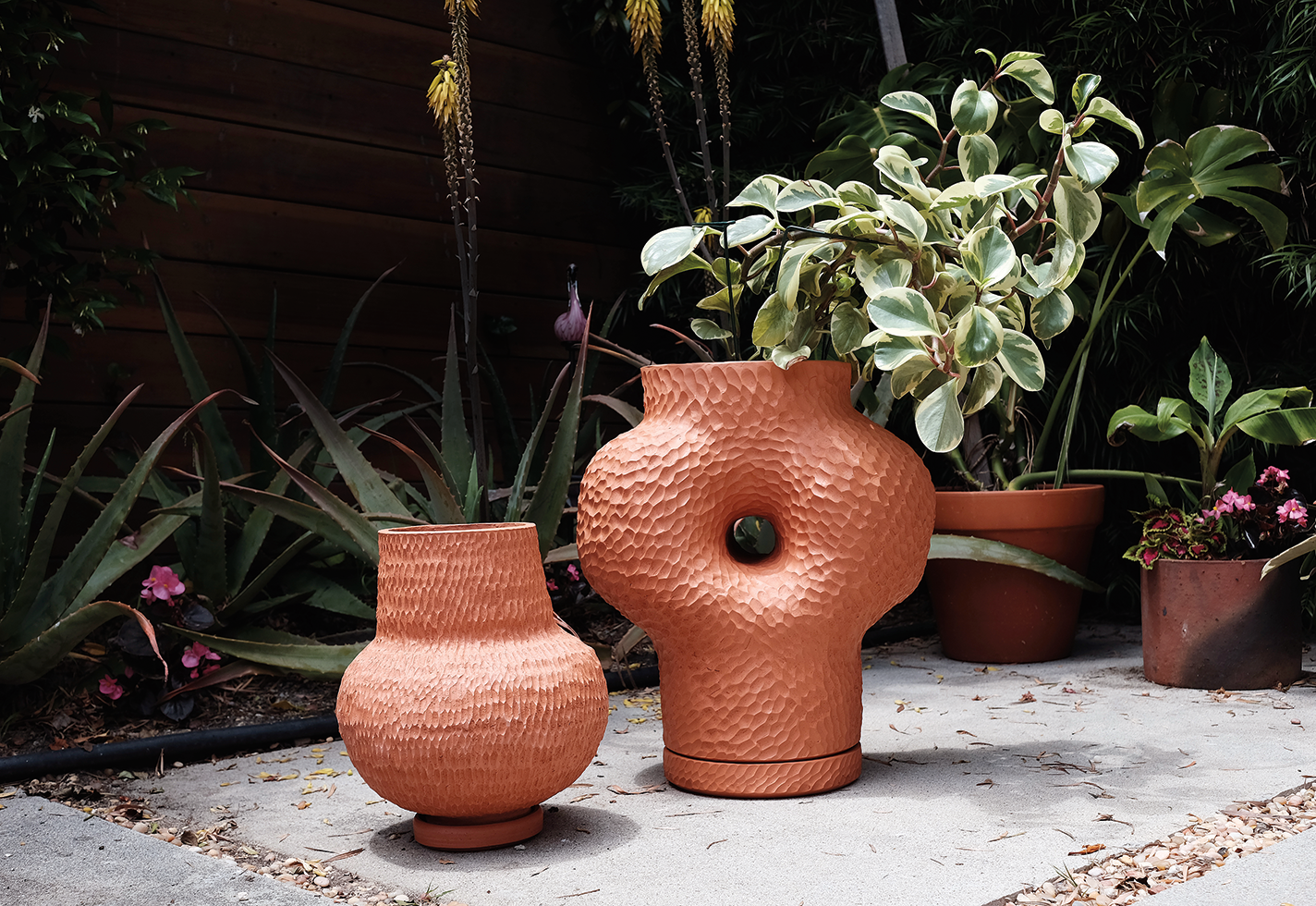 Large terracotta planter and saucer set