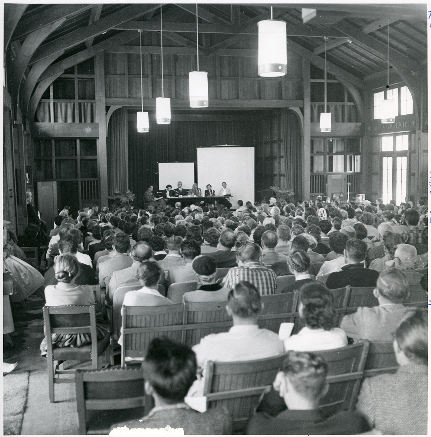 Attendees assemble at the first Conference of American Craftsmen in 1957, sponsored by ACC.